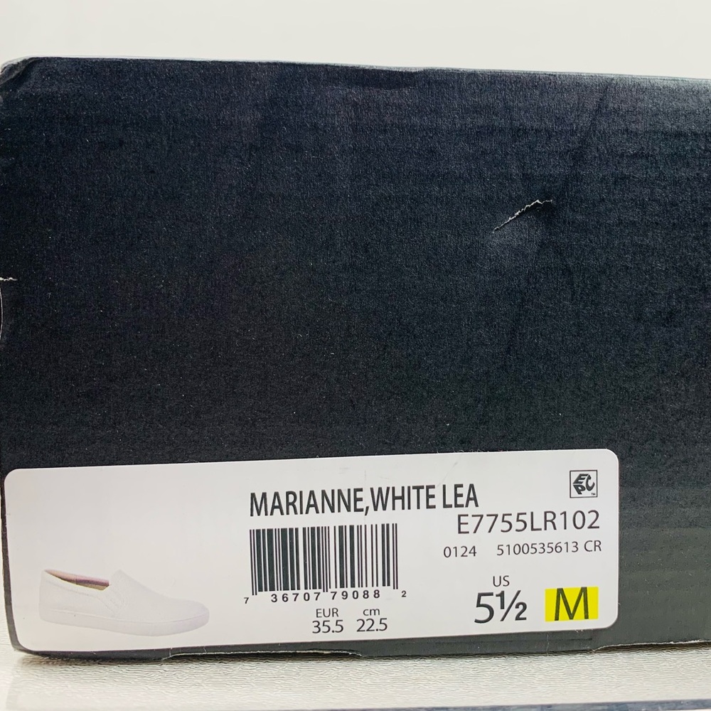 NIB Naturalizer Women’s Marianne Slip On Leather Sneaker in White Size 5.5M - Picture 3 of 13